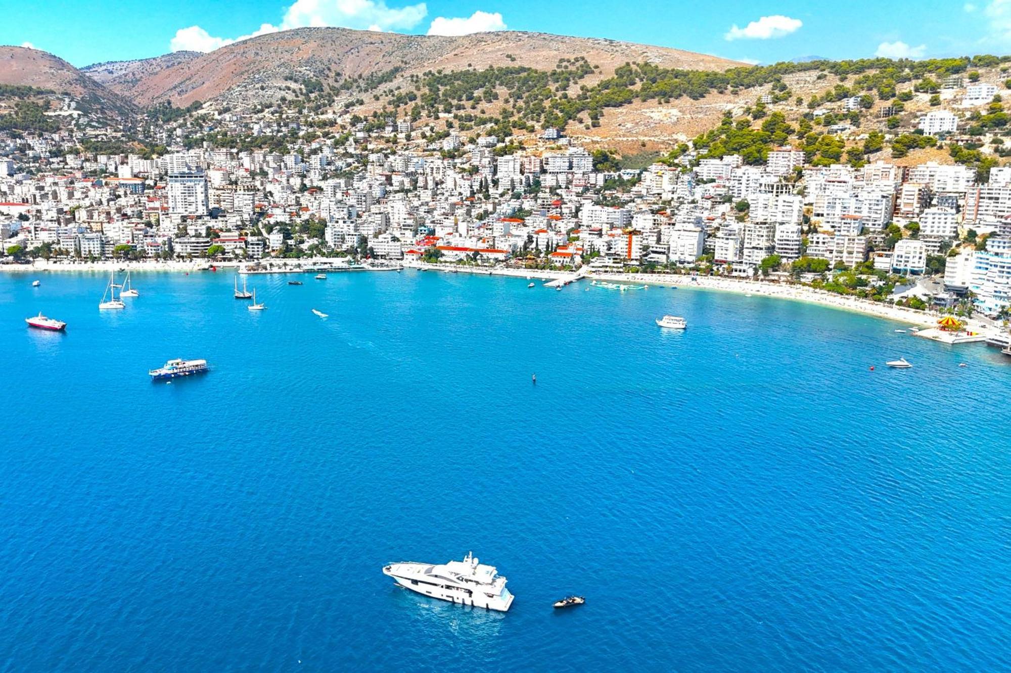 Wonderful View Apartments Sarande Exterior photo